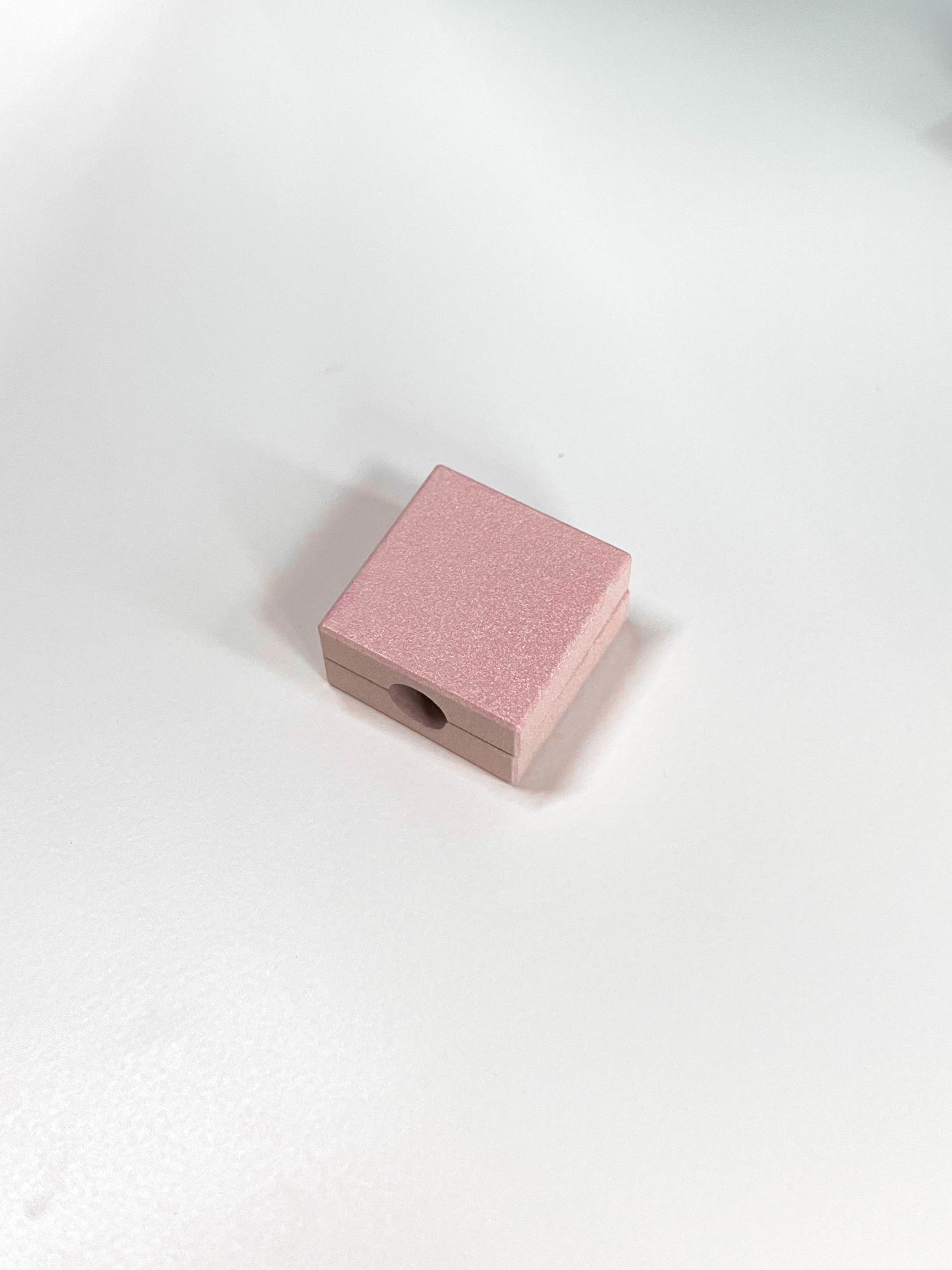 QQ Cable Badge